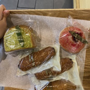 Tous Les Jours - Matcha milk bread, sausage bun, raspberry donut - Bakeries Near Me - Mesa, Arizona Tous Les Jours - Matcha milk bread, sausage bun, raspberry donut - Bakeries Near Me - Mesa, Arizona