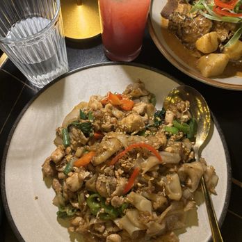 Siam Thai Eatery - Pad Kee Mao - Thai Near Me - Chicago, Illinois Siam Thai Eatery - Pad Kee Mao - Thai Near Me - Chicago, Illinois