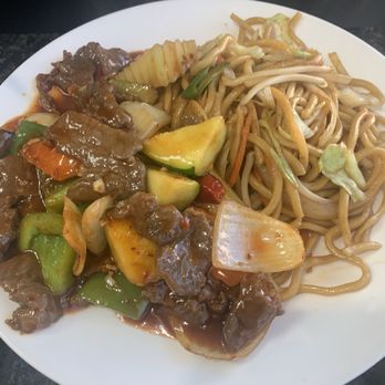 Chinese Duck House - Mongolian Beef Dinner Special with chow mien - Cantonese Near Me - Reno, Nevada Chinese Duck House - Mongolian Beef Dinner Special with chow mien - Cantonese Near Me - Reno, Nevada