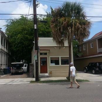 R Kitchen - Storefront. - New American Near Me - Charleston, South Carolina R Kitchen - Storefront. - New American Near Me - Charleston, South Carolina