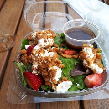 Le Gourmand - Small strawberry goat cheese salad with candied pecans, to go. Flavourful strawberries and tons of cheese - great value. - Coffee & Tea Near Me - Toronto, Ontario