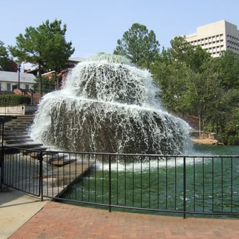 Finlay Park - The fountain or centerpiece for the park - Parks Near Me - Columbia, South Carolina