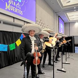 Mariachis Internacional Tapatio - Dia de los Muertos 2025'