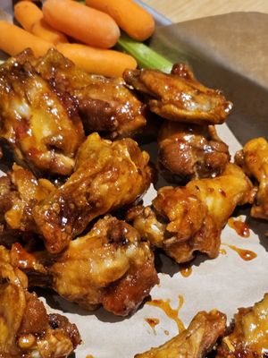 Buffalo Wild Wings by null