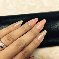 Nail Bar