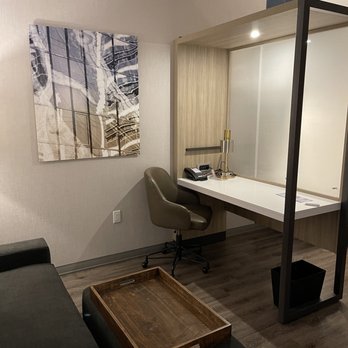 SpringHill Suites by Marriott Tuckahoe Westchester County - Living room seating - Hotels Near Me - Tuckahoe, New York