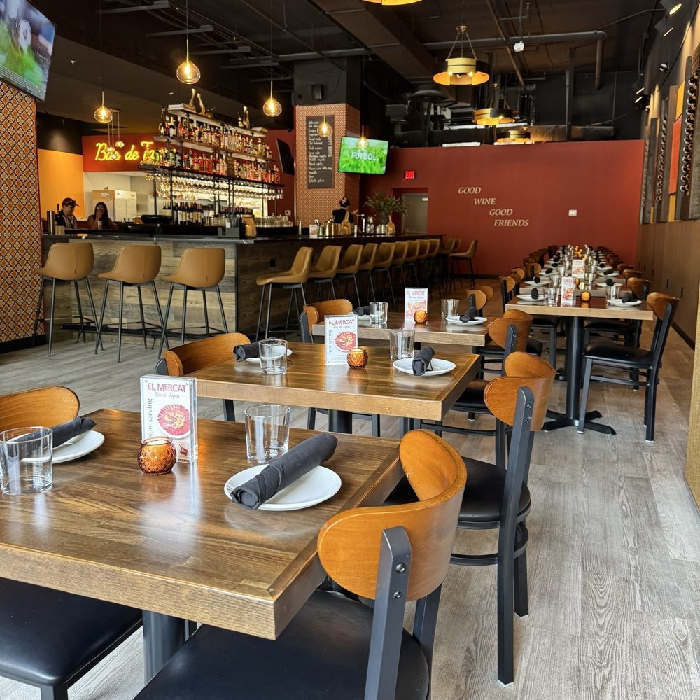 El Mercat - Bar area - Tapas Bars Near Me - Arlington, Virginia El Mercat - Bar area - Tapas Bars Near Me - Arlington, Virginia