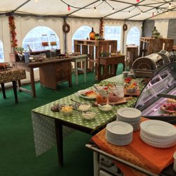 Waldeckhof Raith - Ein Blick auf das Buffetzelt!