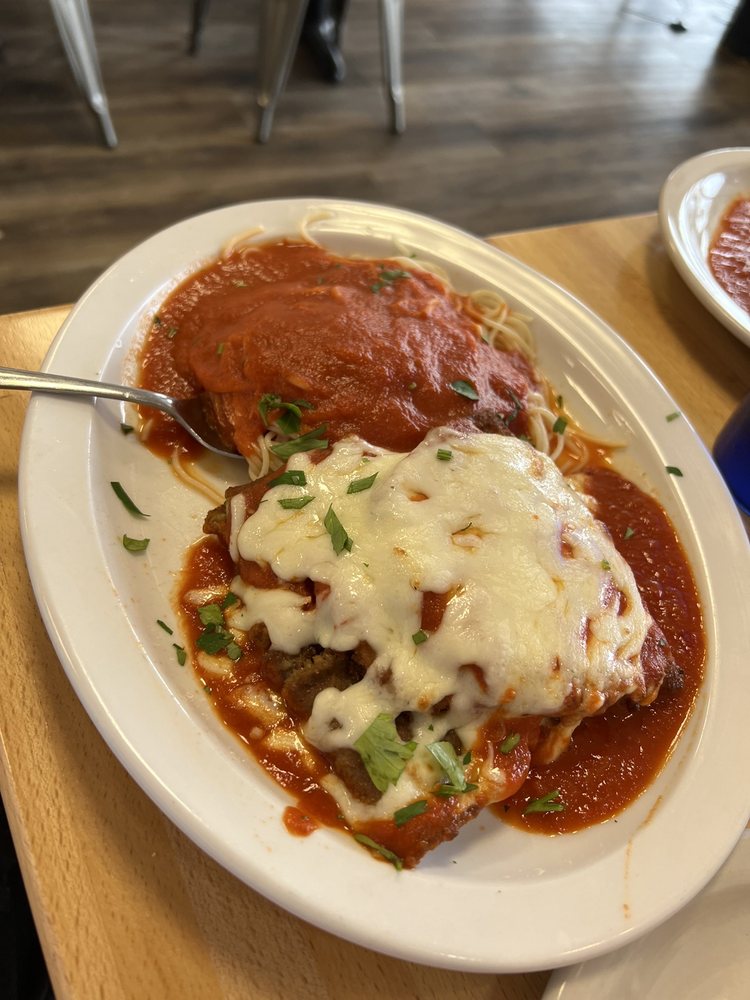 Mezza Luna Pizzeria