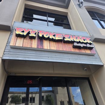 Ry's Poke Shack - Outside - Hawaiian Near Me - Huntington Beach, California Ry's Poke Shack - Outside - Hawaiian Near Me - Huntington Beach, California
