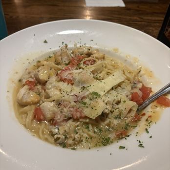 Uno Pizzeria & Grill - Shrimp Scampi - Pizza Near Me - Orlando, Florida