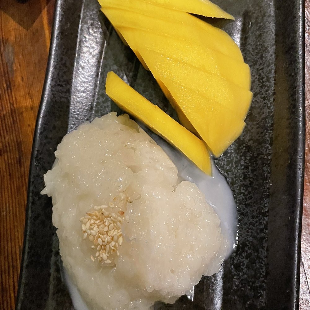 Yimm - Mango Sweet sticky rice with Mango - Thai Near Me - Oakland, California Yimm - Mango Sweet sticky rice with Mango - Thai Near Me - Oakland, California