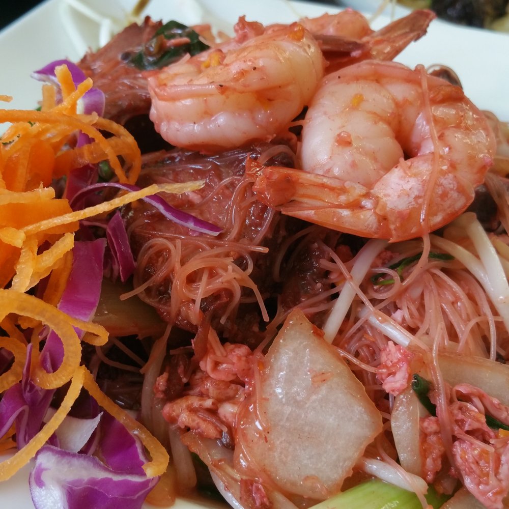 Andy's Thai Kitchen - Pad mee Kati - looks weird but so tasty - Thai Near Me - Chicago, Illinois