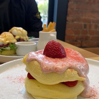 Flipper’s - Strawberry Banana Pancake - Pancakes Near Me - New York, New York Flipper’s - Strawberry Banana Pancake - Pancakes Near Me - New York, New York