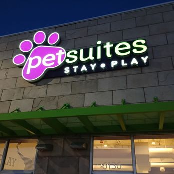 PetSuites - Sign - Pet Training Near Me - Tulsa, Oklahoma PetSuites - Sign - Pet Training Near Me - Tulsa, Oklahoma