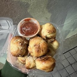 garlic knots