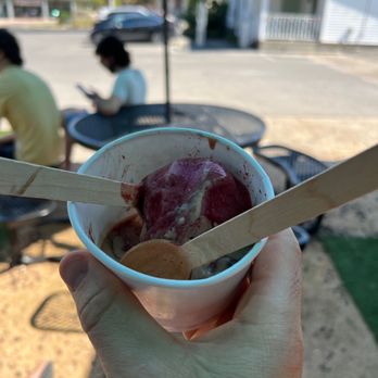 Merry Monarch Creamery - Mmmm - Ice Cream & Frozen Yogurt Near Me - Austin, Texas Merry Monarch Creamery - Mmmm - Ice Cream & Frozen Yogurt Near Me - Austin, Texas