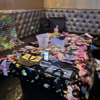 Karaoke Q Studio - I just did a mini Decorate thing - Karaoke Near Me - Las Vegas, Nevada Karaoke Q Studio - I just did a mini Decorate thing - Karaoke Near Me - Las Vegas, Nevada