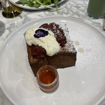 Mediterra Cafe - Baked French toast with strawberry compote - Cafes Near Me - Sewickley, Pennsylvania