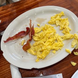 Side of eggs and bacon Side of eggs and bacon