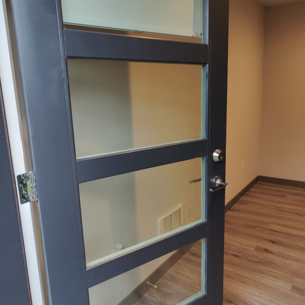 FDC Glass Group - Brand new glass, touched up paint and fitted - Windows Installation Near Me - Seattle, Washington FDC Glass Group - Brand new glass, touched up paint and fitted - Windows Installation Near Me - Seattle, Washington