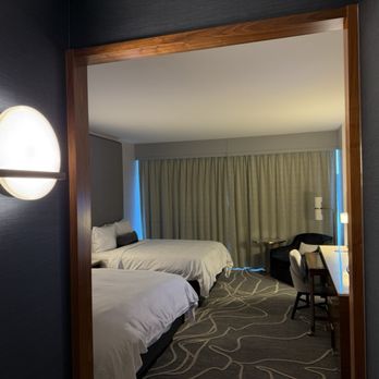 JW Marriott Indianapolis - Hotels Near Me - Indianapolis, Indiana