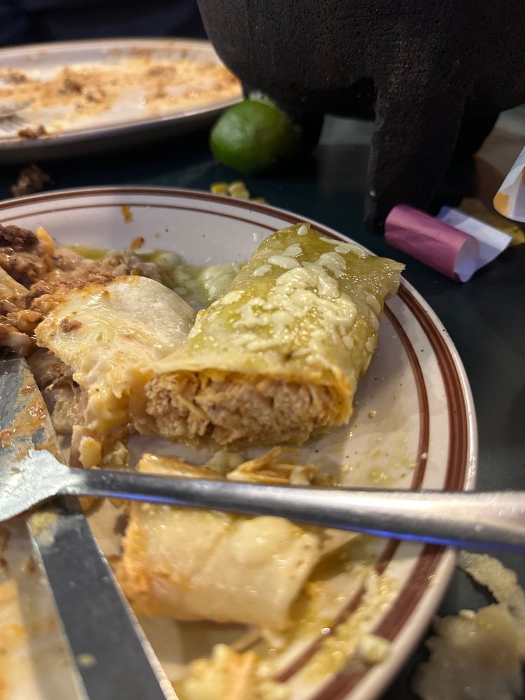 Los Compadres Mexican Restaurant-Bar