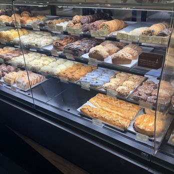 Breka Bakery & Cafe - Coffee & Tea Near Me - Vancouver, British Columbia