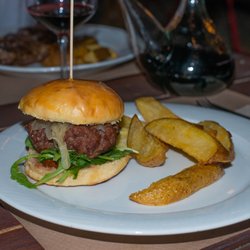 Faristol - Hamburguesa Faristol 14€