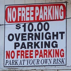 440 Truck Stop - Signage