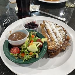 1/2 monte cristo and side salad 1/2 monte cristo and side salad