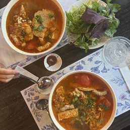 Bun rieu. Bun rieu.
