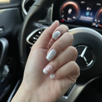 Papillon Nails & Spa - Chrome gel manicure by Julie - Nail Salons Near Me - Fullerton, California Papillon Nails & Spa - Chrome gel manicure by Julie - Nail Salons Near Me - Fullerton, California