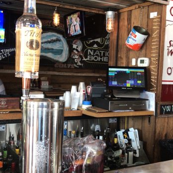 Lee's Pint & Shell - Bars Near Me - Baltimore, Maryland Lee's Pint & Shell - Bars Near Me - Baltimore, Maryland