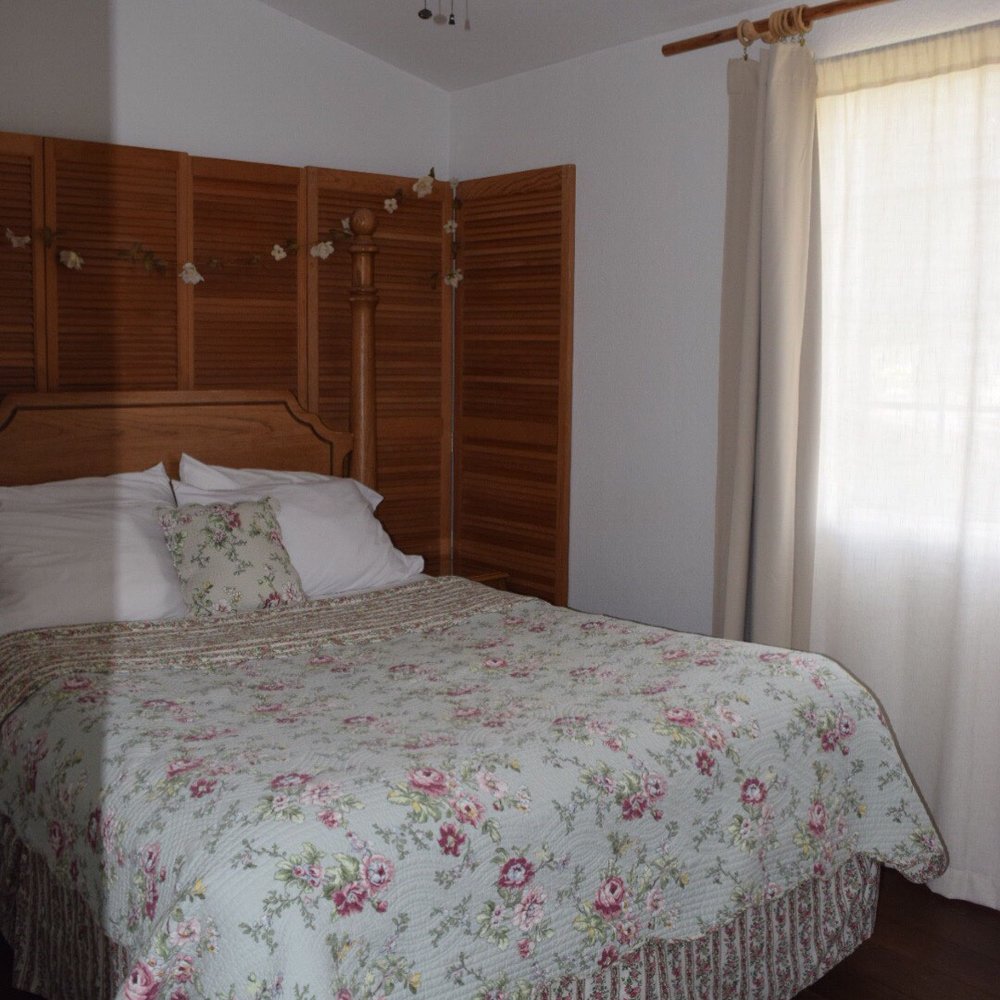 Sierra Mountain Lodge - Yosemite - Garden Suite, bedroom #2, - Vacation Rentals Near Me - Ahwahnee, California Sierra Mountain Lodge - Yosemite - Garden Suite, bedroom #2, - Vacation Rentals Near Me - Ahwahnee, California