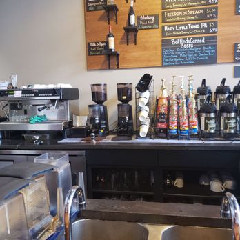 Grounded Patio Cafe - Inside - Coffee & Tea Near Me - La Crosse, Wisconsin