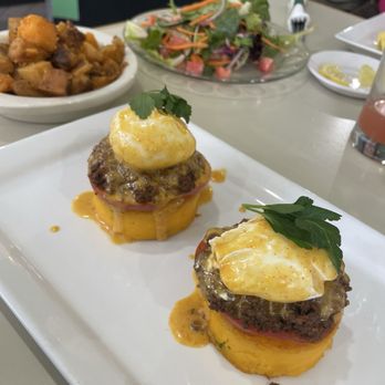 Savanna Restaurant Lakeview - Llapingachos Benedict - Breakfast & Brunch Near Me - Chicago, Illinois Savanna Restaurant Lakeview - Llapingachos Benedict - Breakfast & Brunch Near Me - Chicago, Illinois