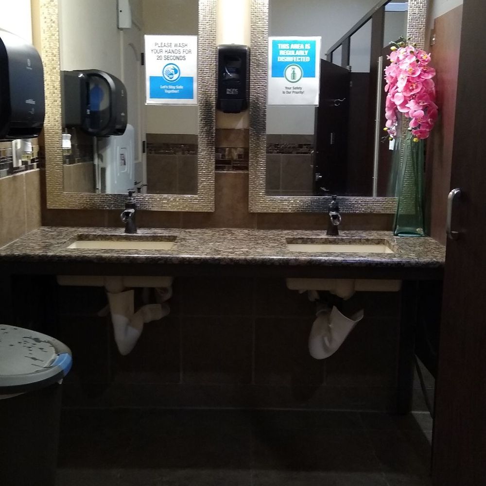Fabulous Faces - Bathrooms. - Estheticians Near Me - Fort Worth, Texas Fabulous Faces - Bathrooms. - Estheticians Near Me - Fort Worth, Texas