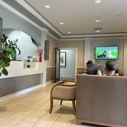 Golden Heart Medical - Spacious lobby