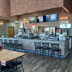Kickin Corner Seafood and Daiquiri - Interior
