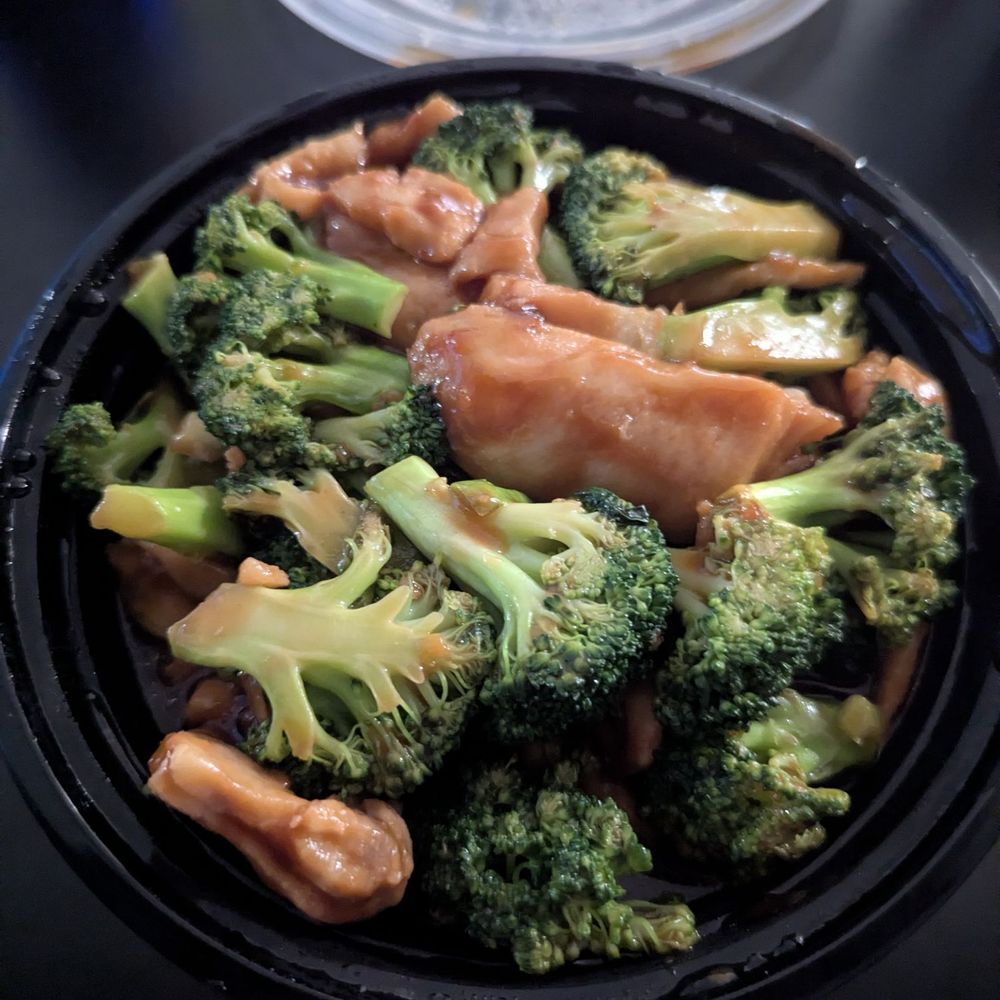 Young Chow Cafe - Chicken broccoli - Thai Near Me - Haymarket, Virginia Young Chow Cafe - Chicken broccoli - Thai Near Me - Haymarket, Virginia
