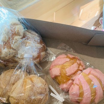 La Monarca Bakery & Cafe - Mini conchas are my go to favorites. I got the cinnamon, pink concha, and wedding cake conchas - Bakeries Near Me - Pico Rivera, California La Monarca Bakery & Cafe - Mini conchas are my go to favorites. I got the cinnamon, pink concha, and wedding cake conchas - Bakeries Near Me - Pico Rivera, California