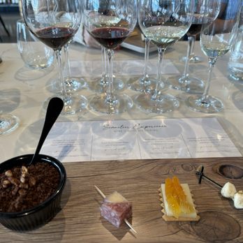 Calivines Winery and Olive Mill - Wine and food pairing! So good! - Olive Oil Near Me - Lodi, California