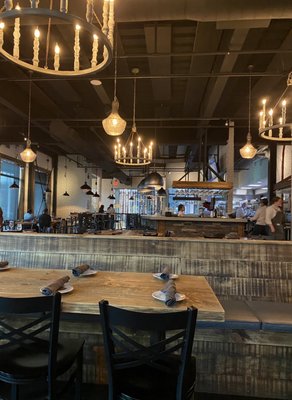 Rena's Italian Fishery & Grill by null