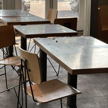 Chipotle Mexican Grill - Dirty tables - Mexican Near Me - Ardmore, Pennsylvania Chipotle Mexican Grill - Dirty tables - Mexican Near Me - Ardmore, Pennsylvania