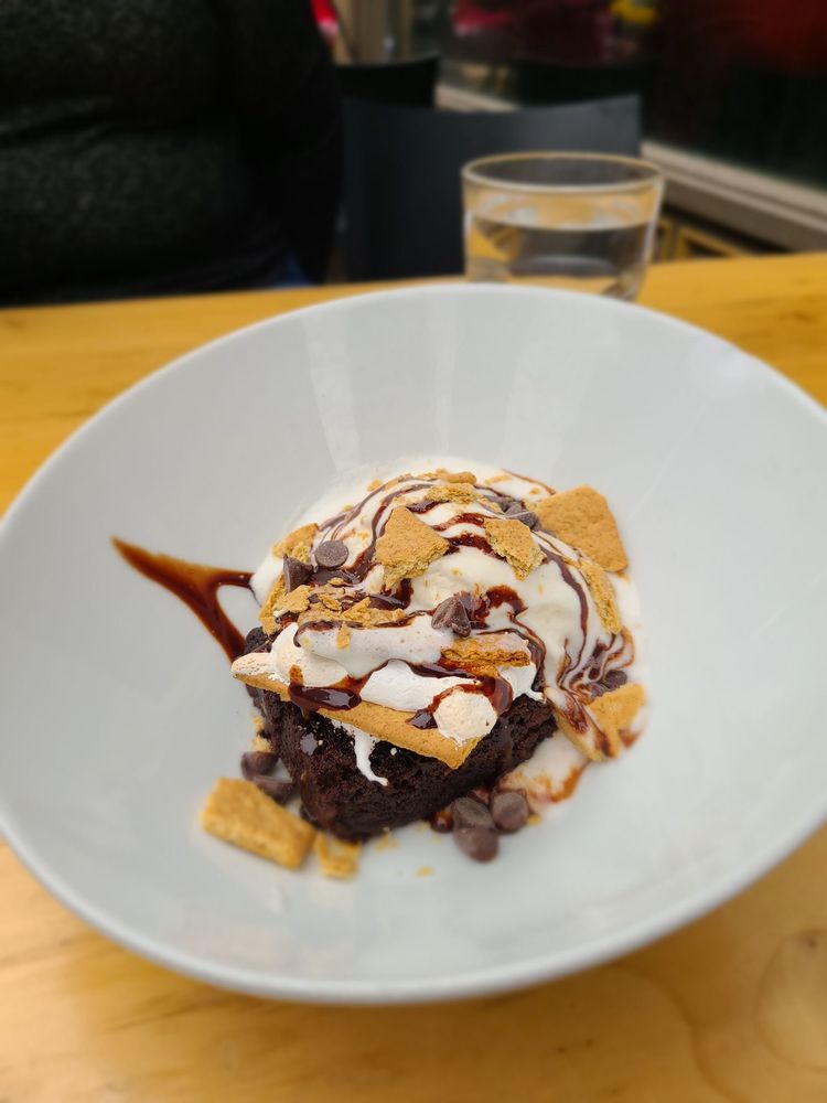 EL FURNITURE WAREHOUSE Updated September 2024 39 Photos & 55