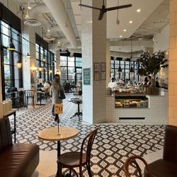 Tatte Bakery & Cafe | West End - Interior