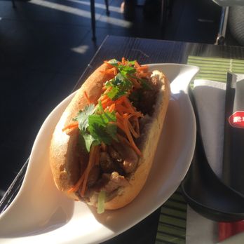 Saigon Càphê Gelderlandplein - Chicken roll - Vietnamese Near Me - Amsterdam, New Hampshire