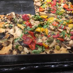 Da Pasquale - Combo pizza with a great Thick crust, mushrooms, green olives, red bell peppers, yellow bell peppers, and arugula.