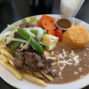 Cocuyo’s Restaurant - Carne asada - Mexican Near Me - Soledad, California